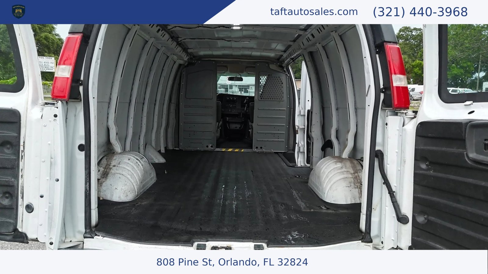 Used 2020 Chevrolet Express 2500 Extended w/ Communications Package RWD image 10