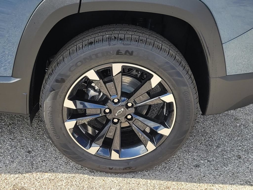New 2026 Chevrolet Equinox RS w/ Safety and Technology Package FWD image 4