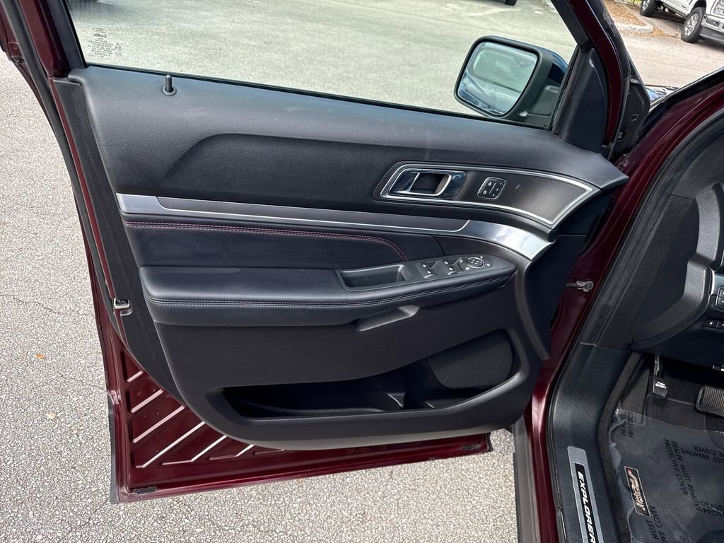 Certified 2018 Ford Explorer Sport w/ Equipment Group 401A image 14