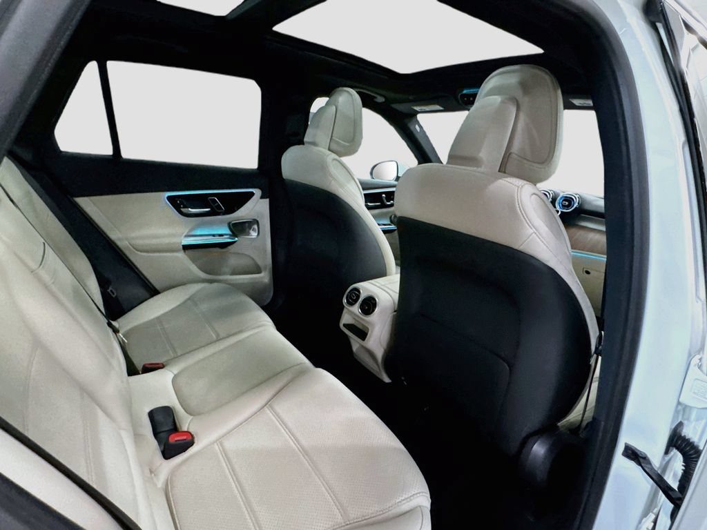 Certified 2026 Mercedes-Benz GLC 300 4MATIC image 32