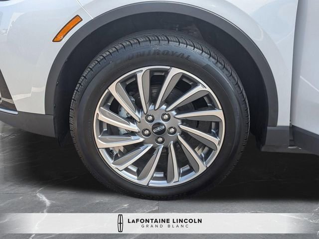 Used 2023 Lincoln Corsair Reserve w/ Towing Package AWD/4WD image 33