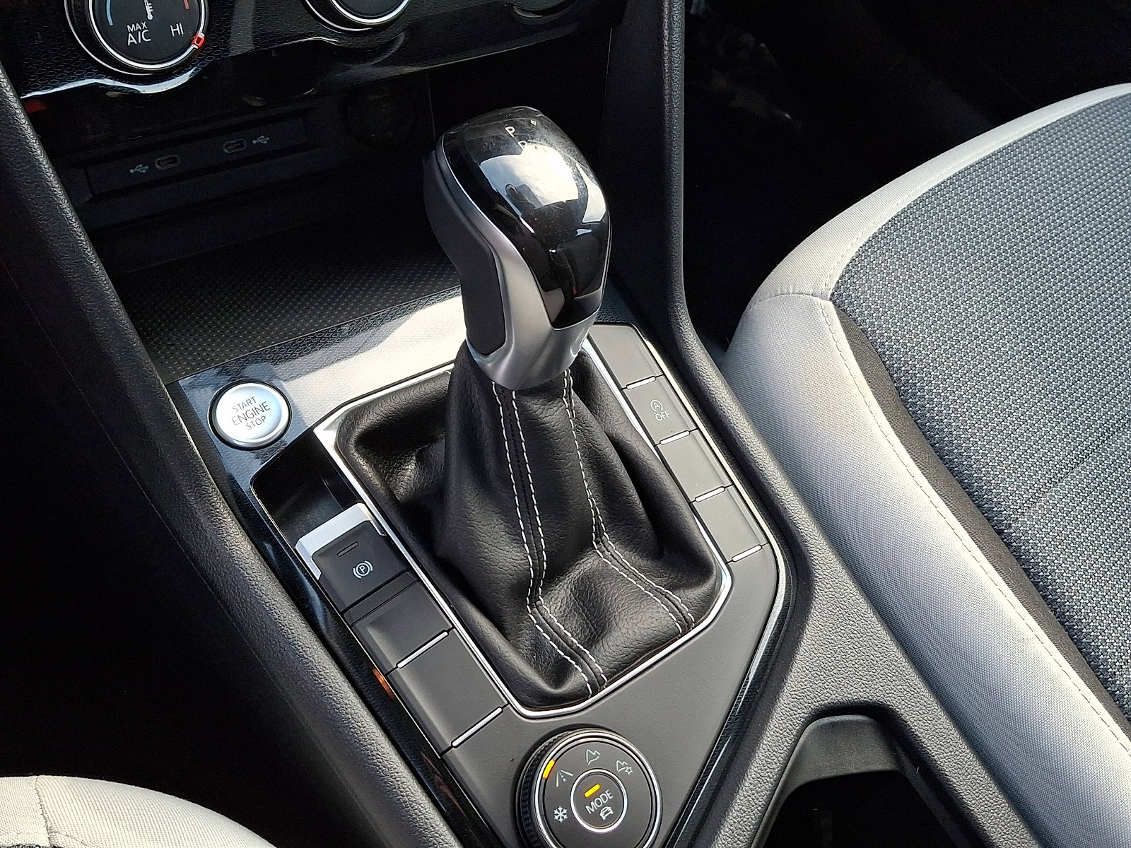 Certified 2025 Volkswagen Taos S image 18