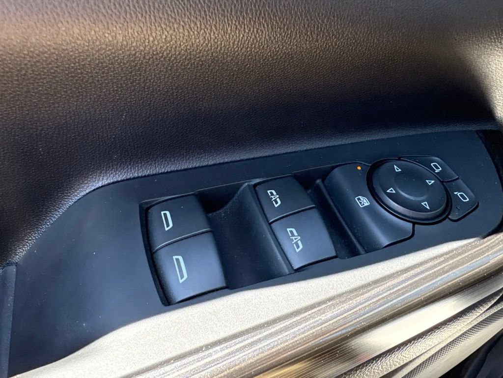 Certified 2023 GMC Acadia SLT AWD/4WD image 12