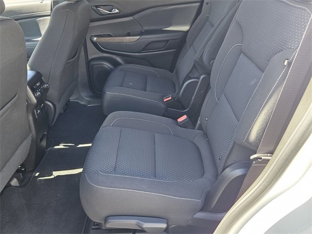 Certified 2023 GMC Acadia SLE w/ Driver Convenience Package image 6