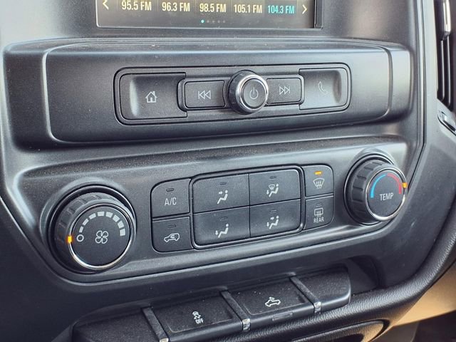 Used 2018 Chevrolet Silverado 1500 Custom w/ Custom Value Package image 9