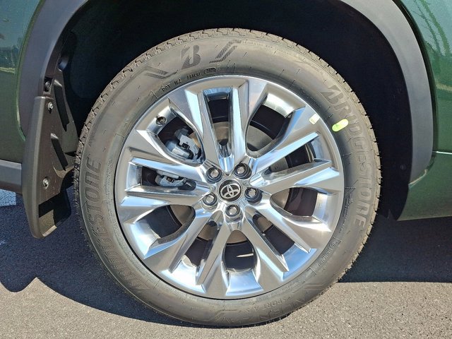 New 2025 Toyota Highlander Limited image 7