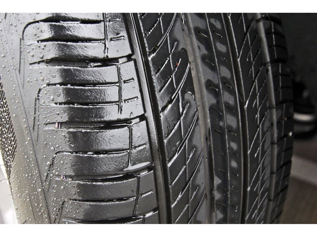 Used 2025 Chevrolet Trax LT w/ Driver Confidence Package image 30