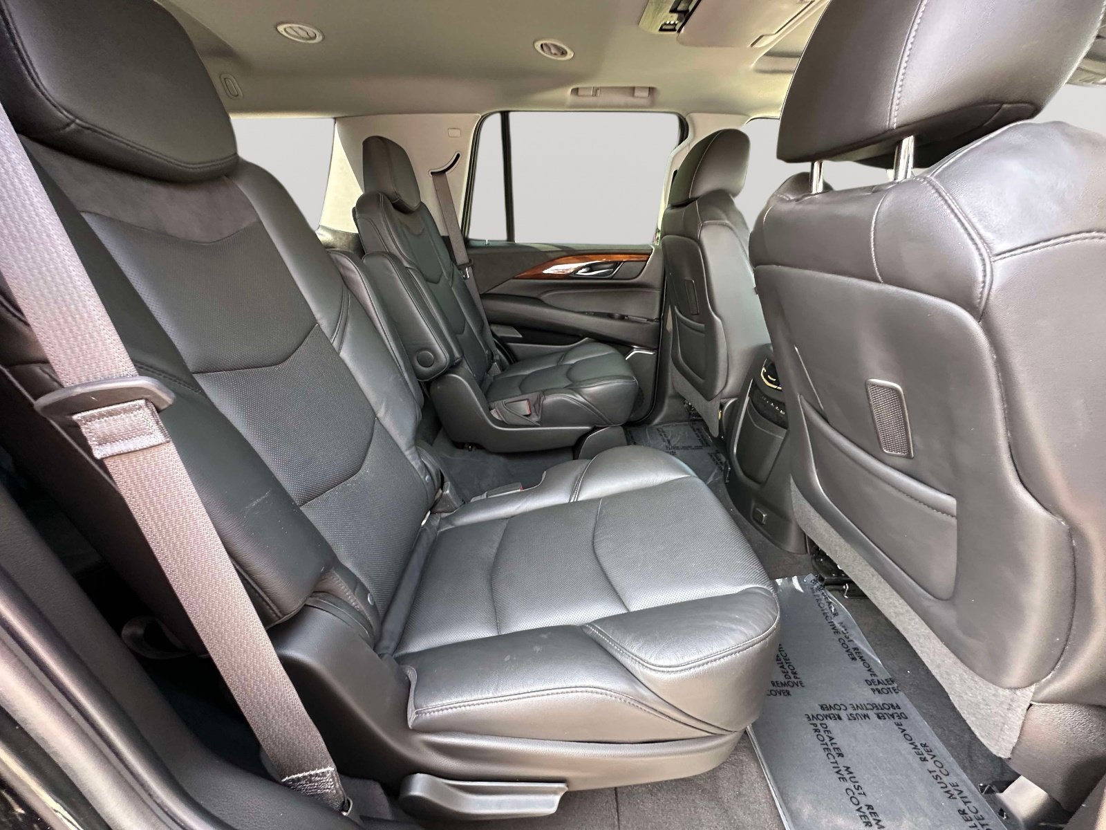 Used 2019 Cadillac Escalade Premium Luxury w/ LPO, Radiant Package AWD/4WD image 30