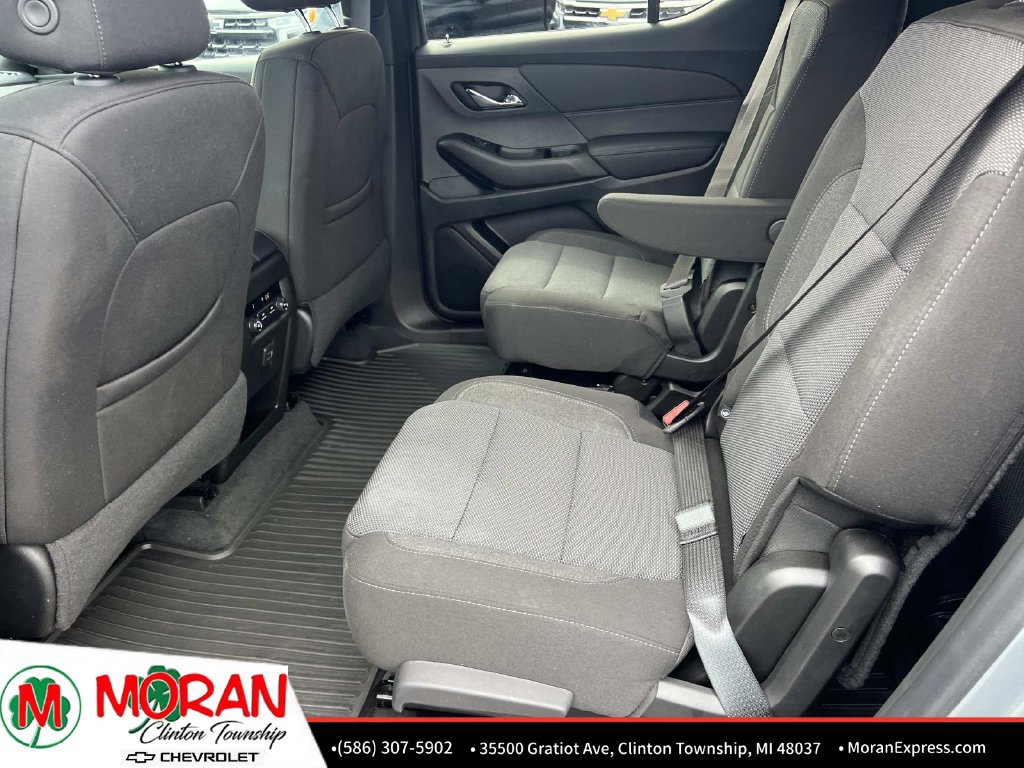 Certified 2023 Chevrolet Traverse LT FWD image 13