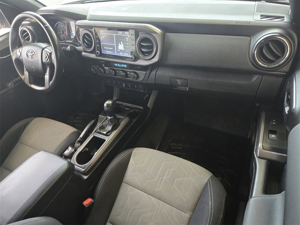 Used 2022 Toyota Tacoma TRD Sport w/ Technology Package image 19