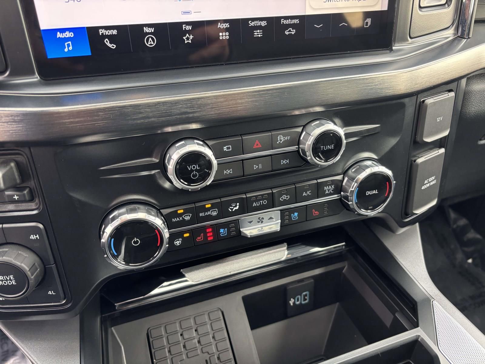 New 2025 Ford F250 Lariat w/ Lariat Ultimate Package image 23