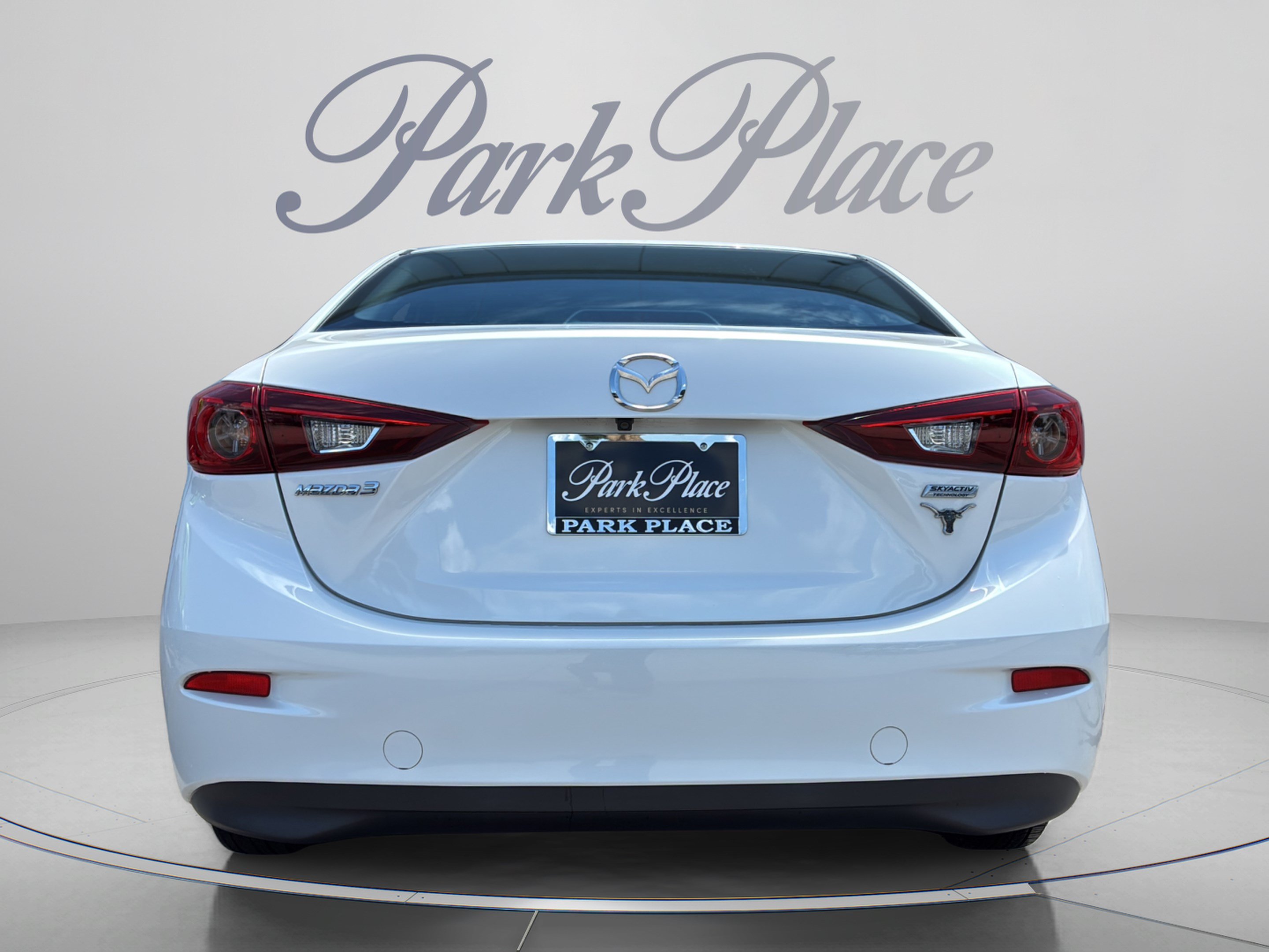 Used 2017 MAZDA MAZDA3 Sport FWD image 4