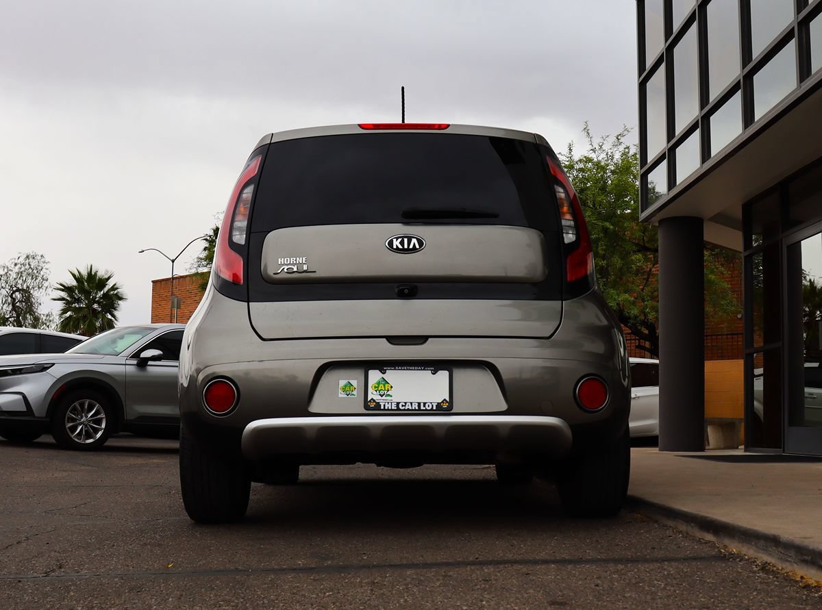 Used 2018 Kia Soul + FWD image 10