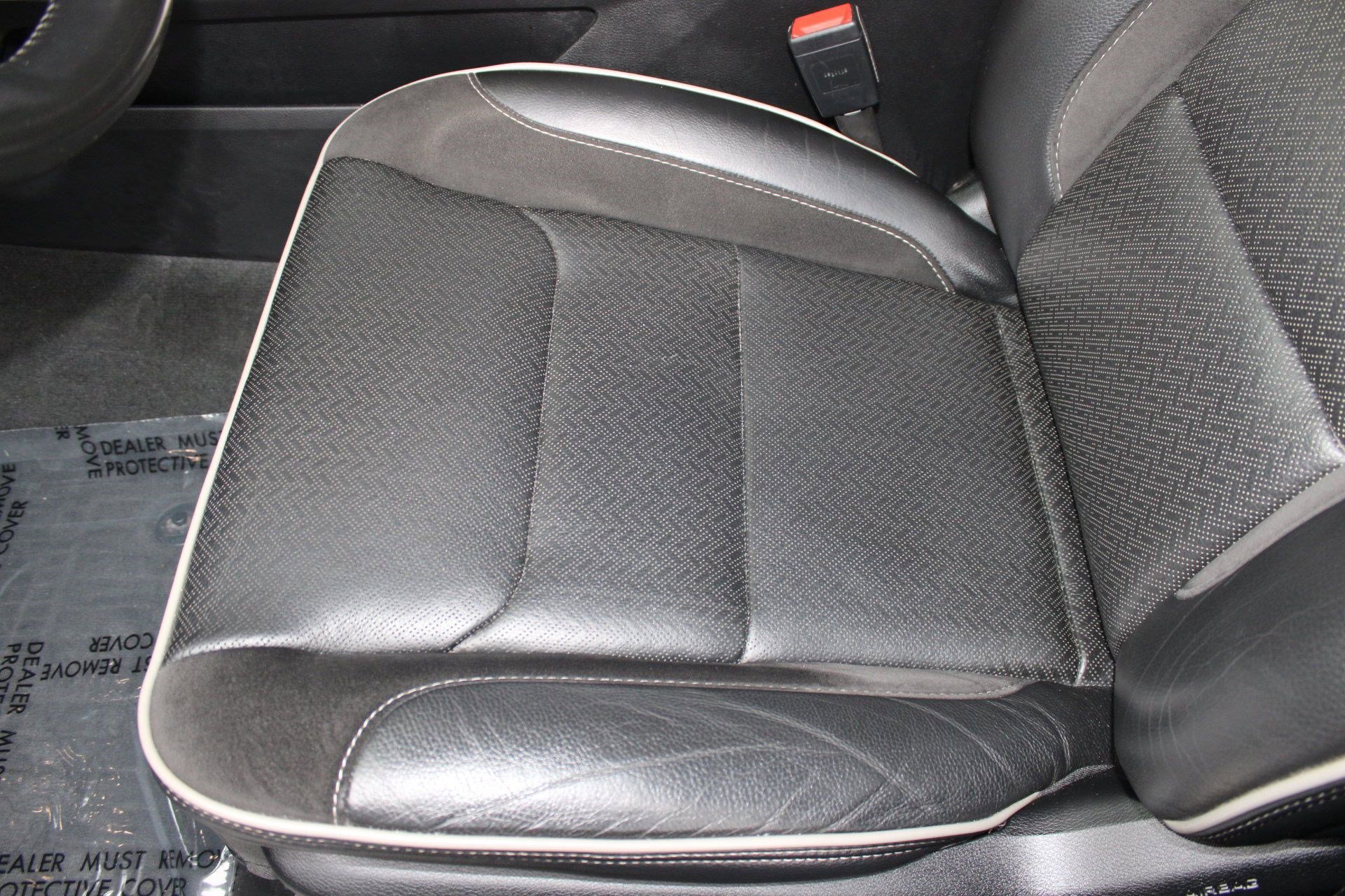 Used 2021 RAM 1500 Laramie image 13