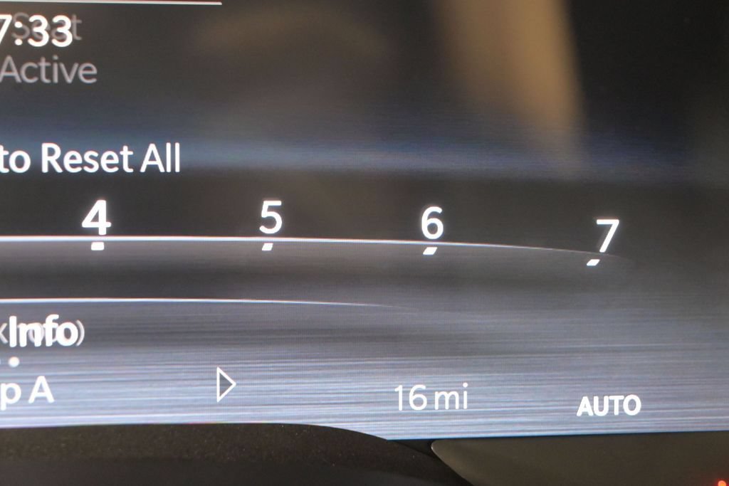 New 2026 RAM 1500 Laramie AWD/4WD image 33