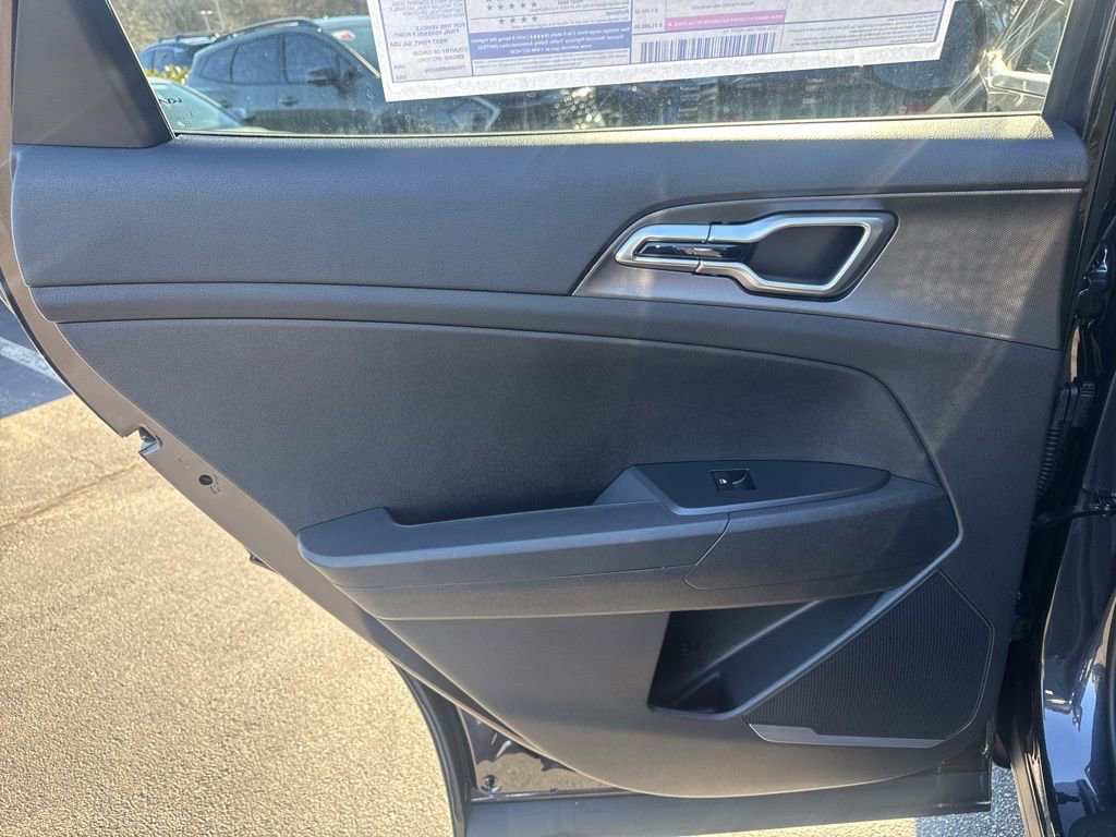 New 2026 Kia Sportage LX image 13