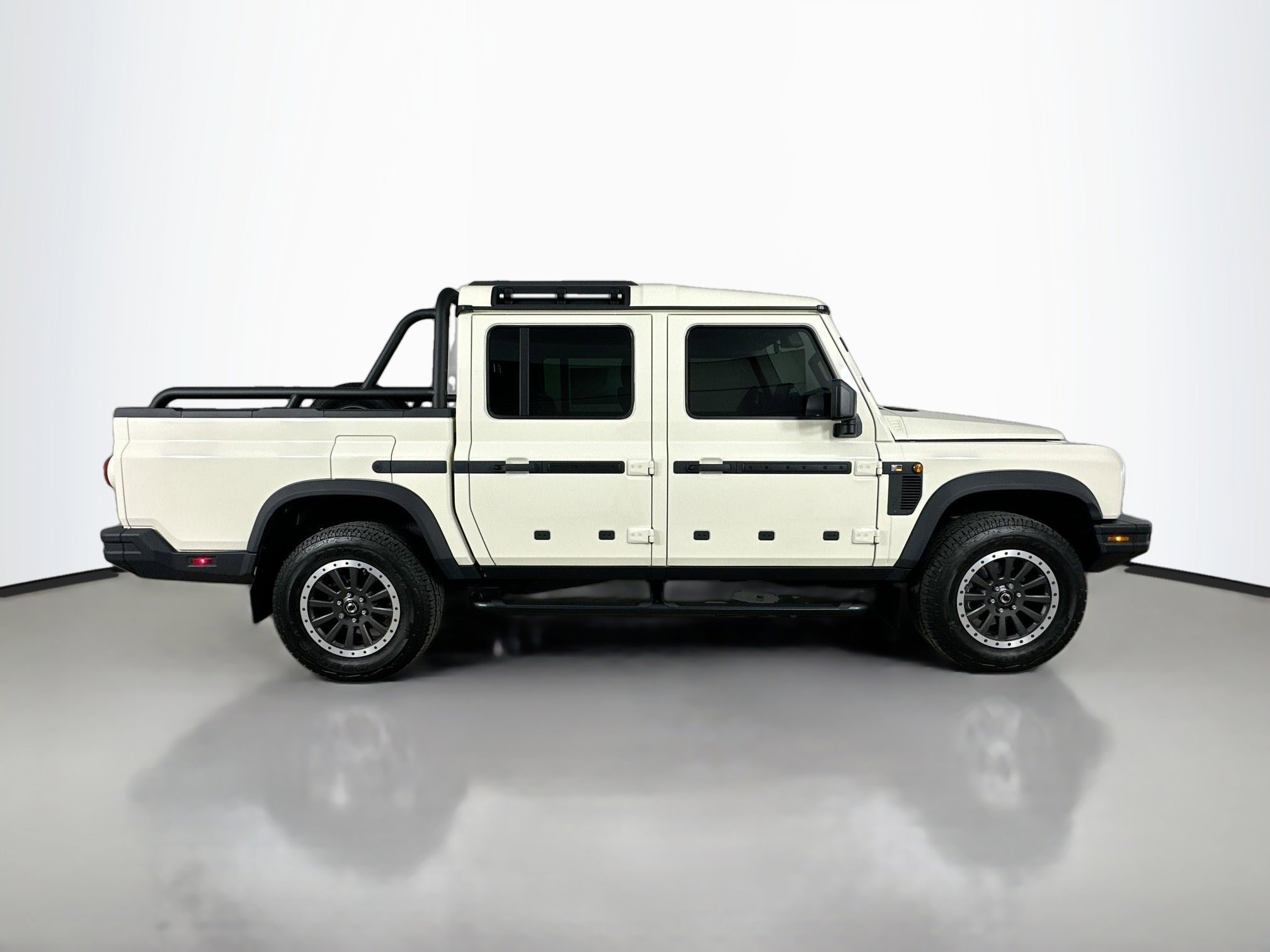 New 2025 INEOS Grenadier Quartermaster AWD/4WD image 8