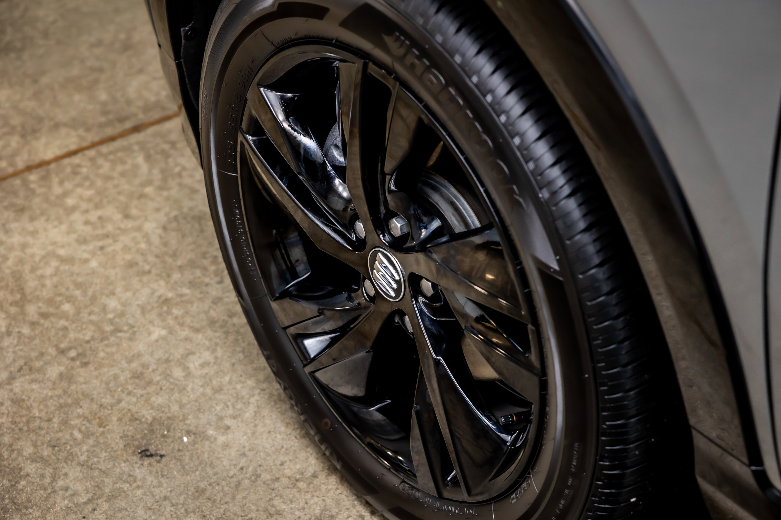 Used 2025 Buick Encore GX Sport Touring image 16