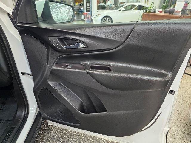 Used 2020 Chevrolet Equinox LT FWD image 27
