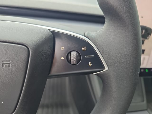 Used 2025 Tesla Model 3 Long Range AWD/4WD image 25