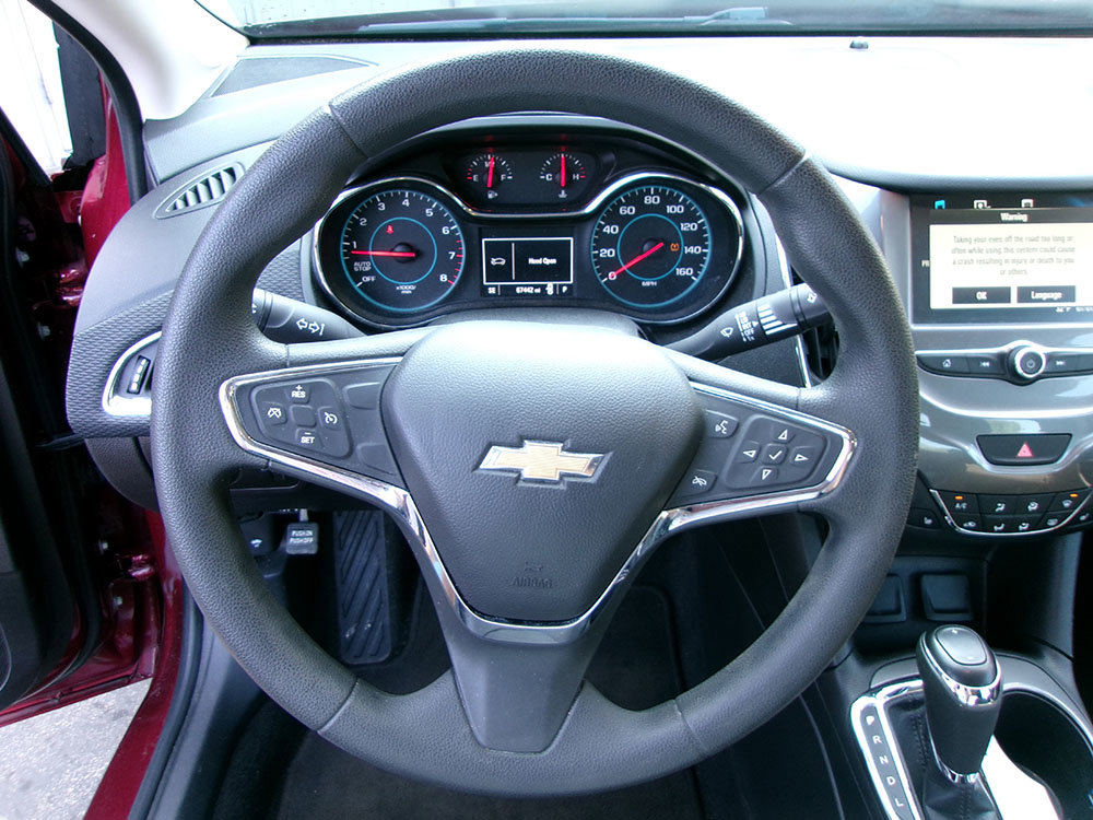 Used 2016 Chevrolet Cruze LT w/ Convenience Package FWD image 16