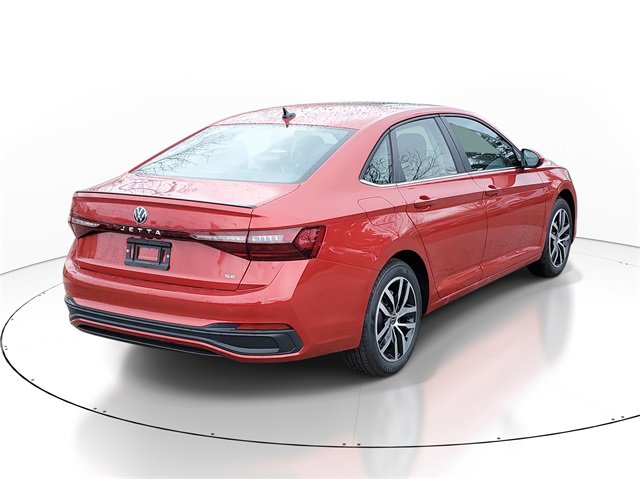 New 2025 Volkswagen Jetta SE image 4