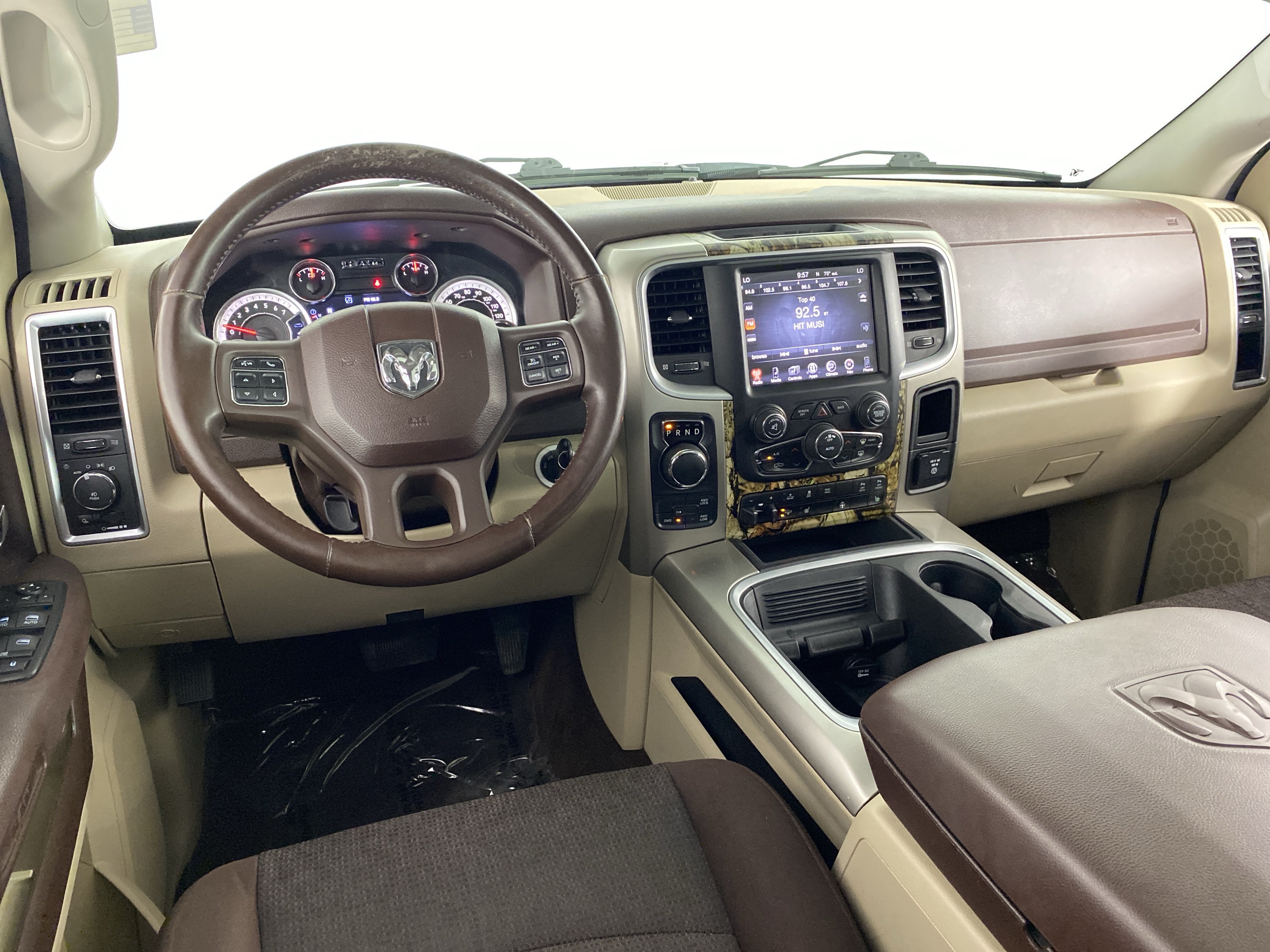 Used 2016 RAM 1500 Outdoorsman w/ Mossy Oak Package AWD/4WD image 38