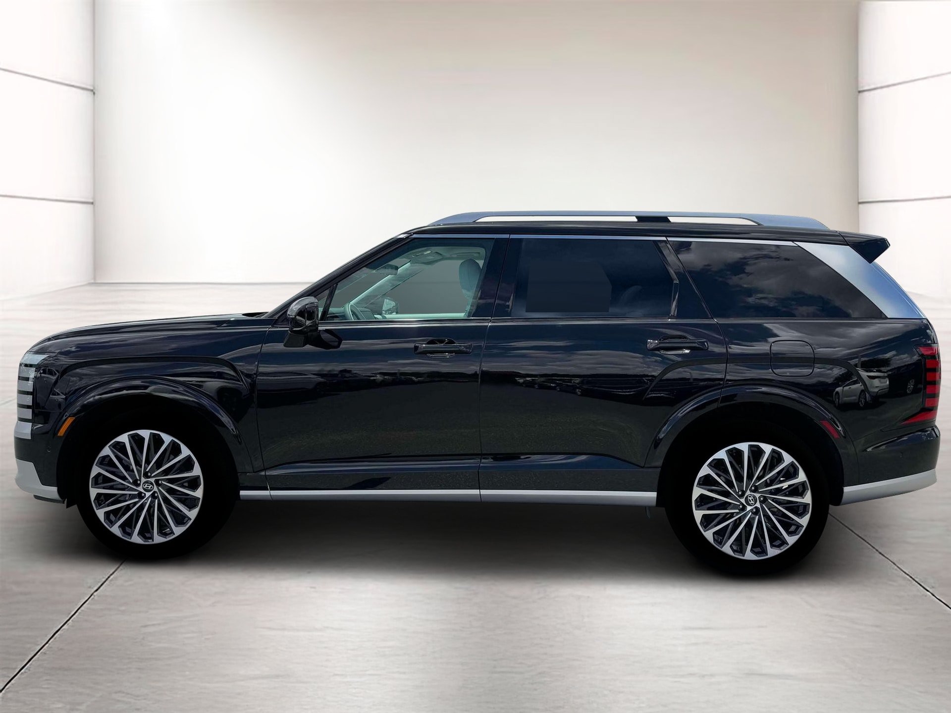 New 2026 Hyundai Palisade Calligraphy FWD image 3