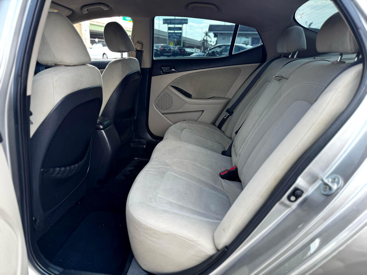 Used 2011 Kia Optima LX w/ Convenience Pkg image 14