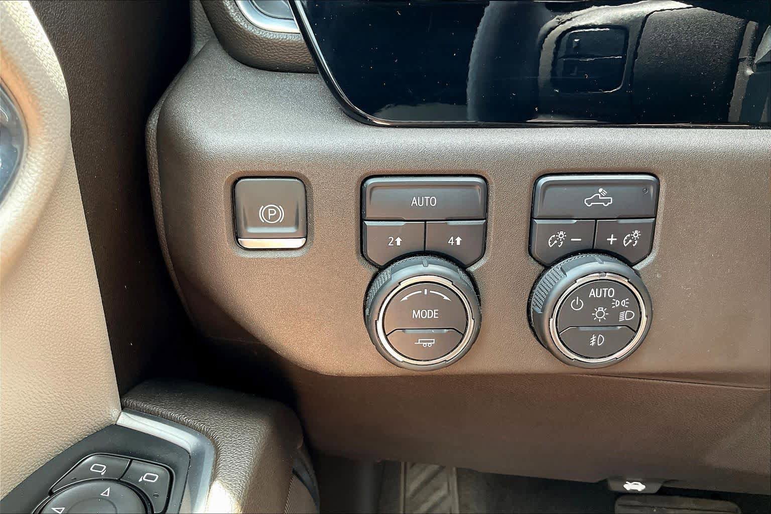Certified 2024 Chevrolet Silverado 1500 RST w/ Protection Package AWD/4WD image 32