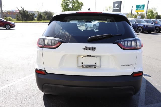 Used 2019 Jeep Cherokee Sport FWD image 6