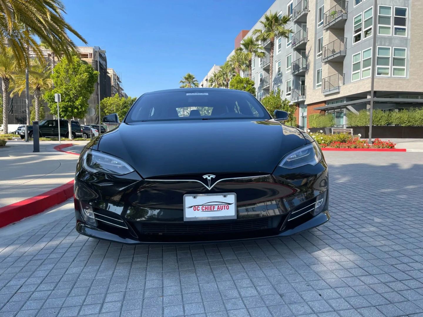 Used 2017 Tesla Model S 75 RWD image 4