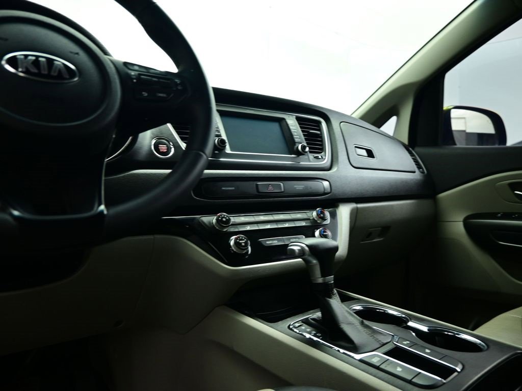 Certified 2020 Kia Sedona EX image 24