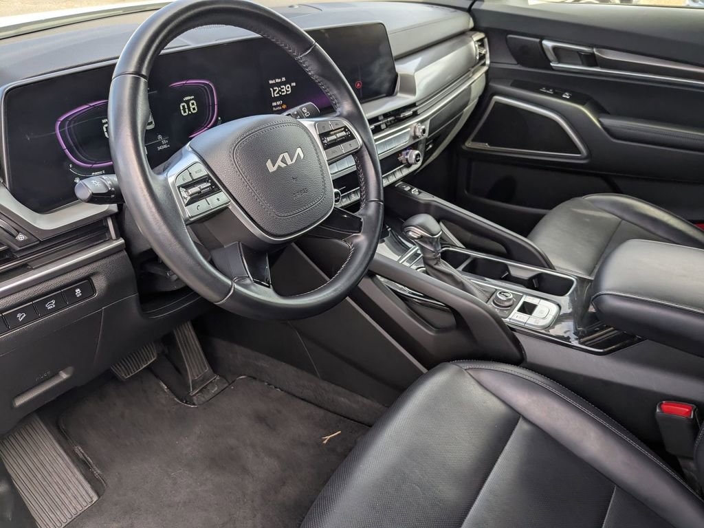Used 2025 Kia Telluride S image 15
