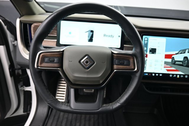 Used 2023 Rivian R1S Adventure Dual AWD/4WD image 16