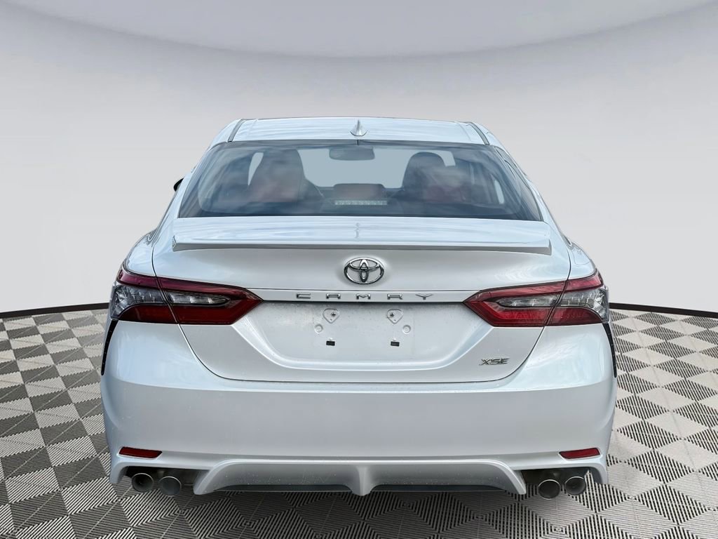 Used 2022 Toyota Camry XSE image 3