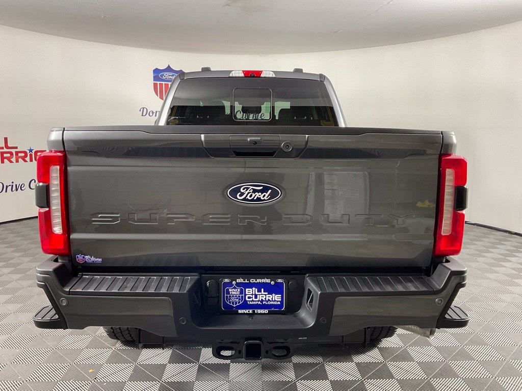 New 2027 Ford F250 Lariat w/ Black Appearance Package AWD/4WD image 4