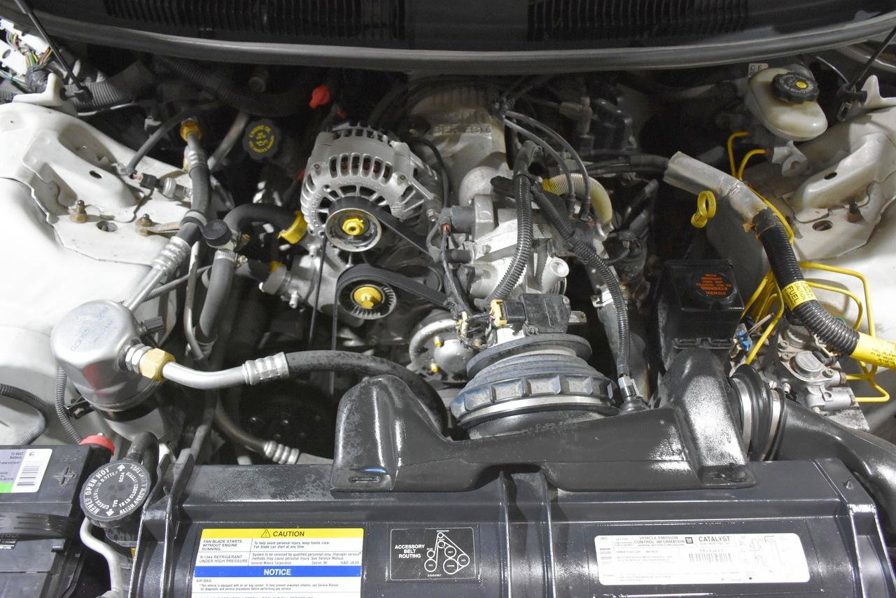Used 1997 Pontiac Firebird Coupe w/ Opt Pkg RWD image 8