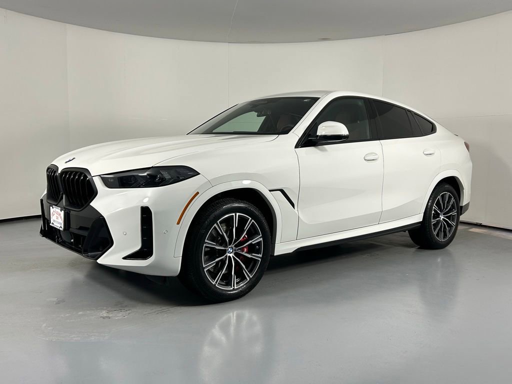 Used 2024 BMW X6 xDrive40i w/ Executive Package image 4