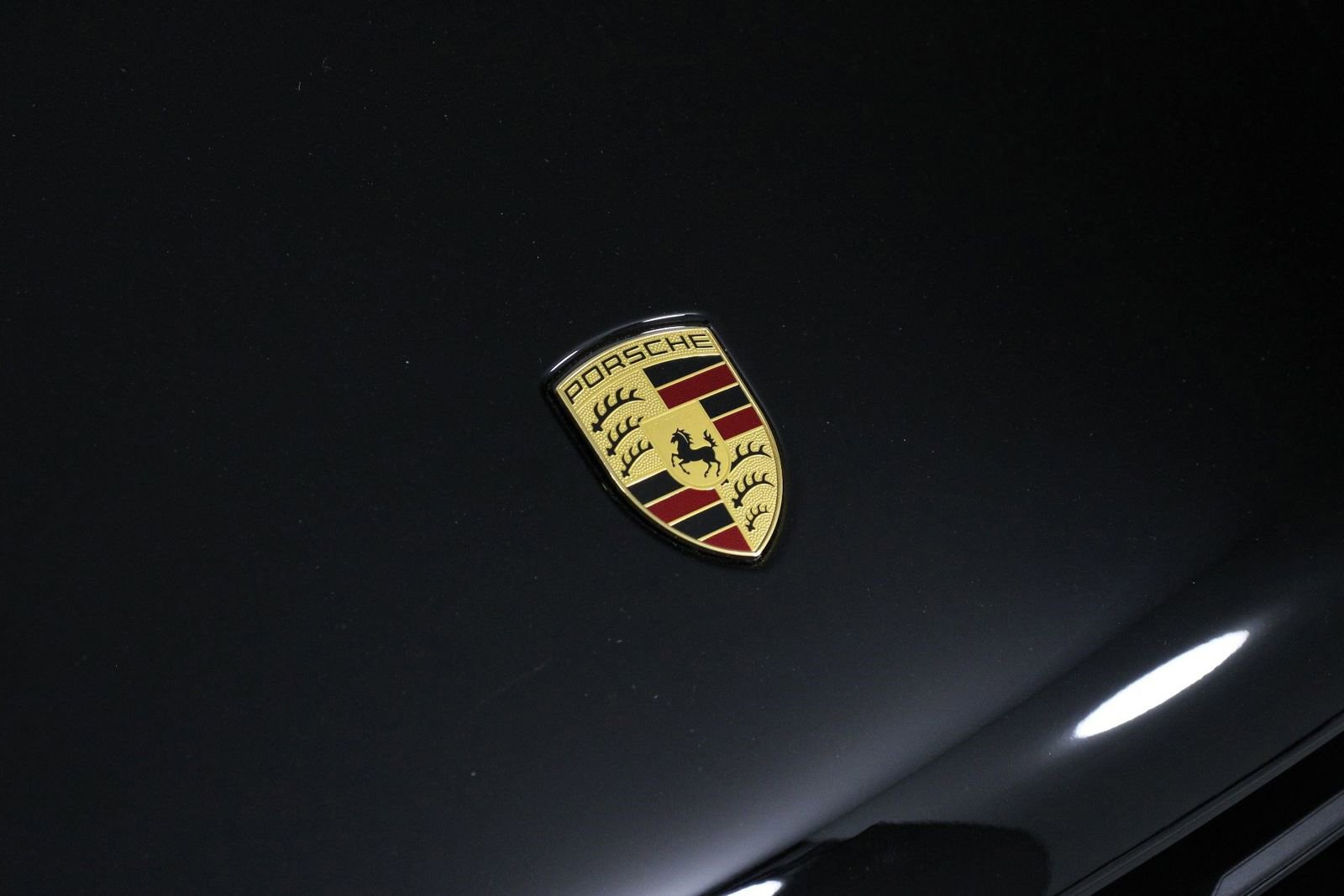 Certified 2025 Porsche Macan image 29