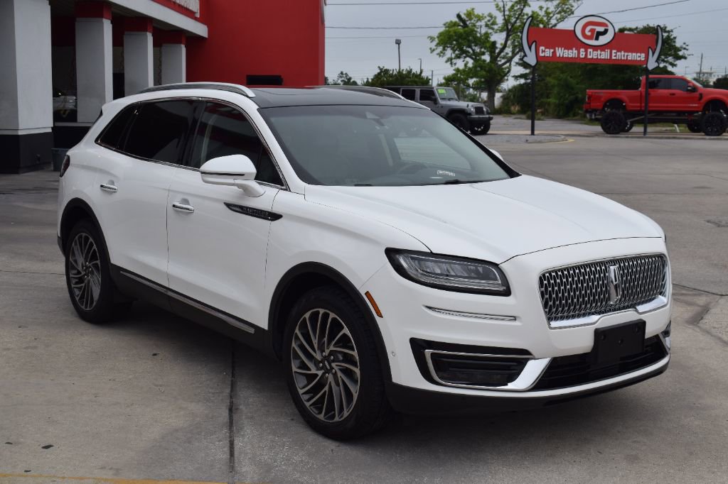 Used 2020 Lincoln Nautilus Reserve w/ Equipment Group 201A AWD/4WD image 2