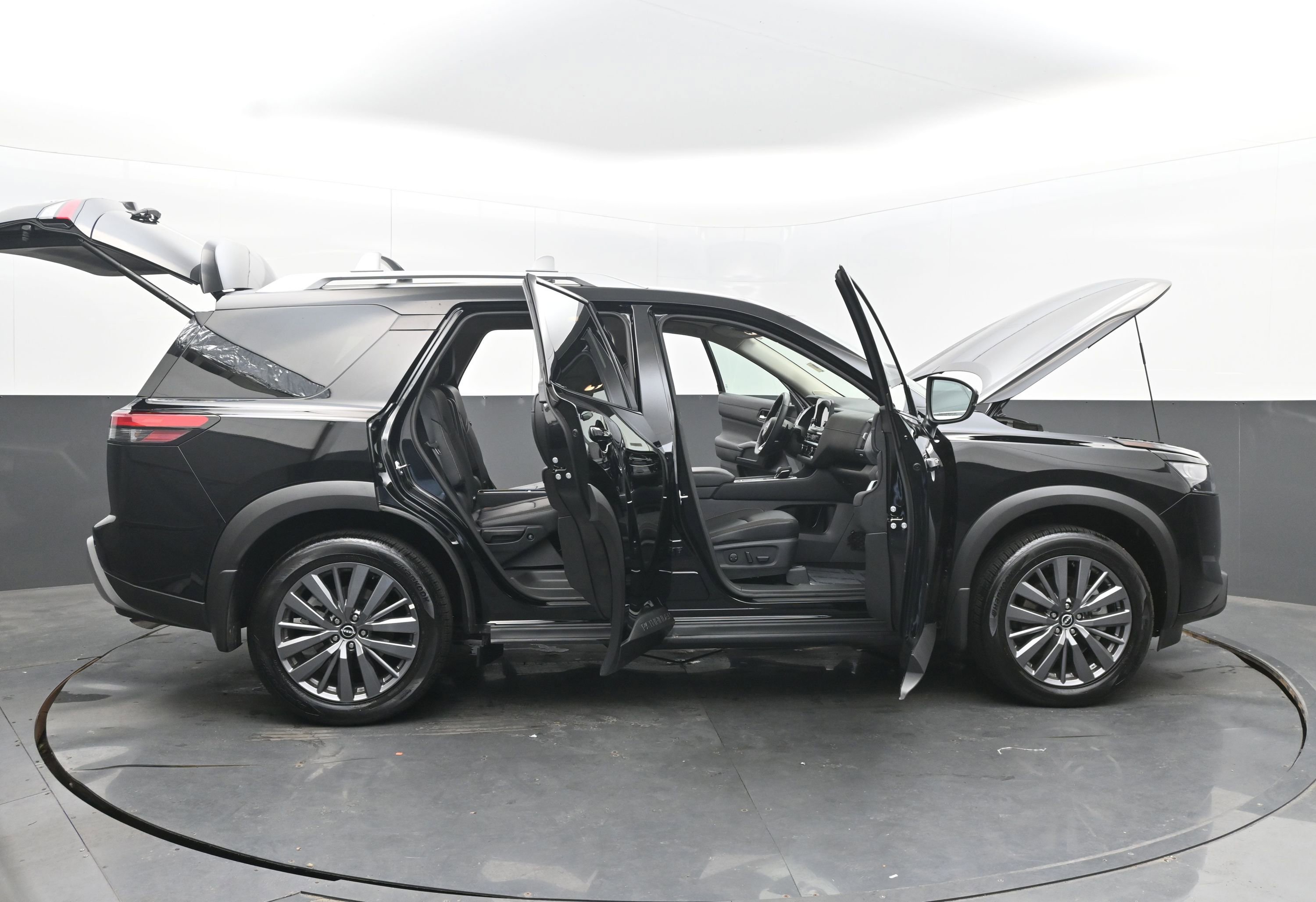 Used 2025 Nissan Pathfinder SL w/ SL Premium Package image 43