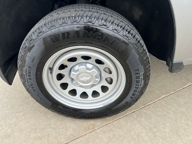 Used 2024 Chevrolet Colorado W/T image 11