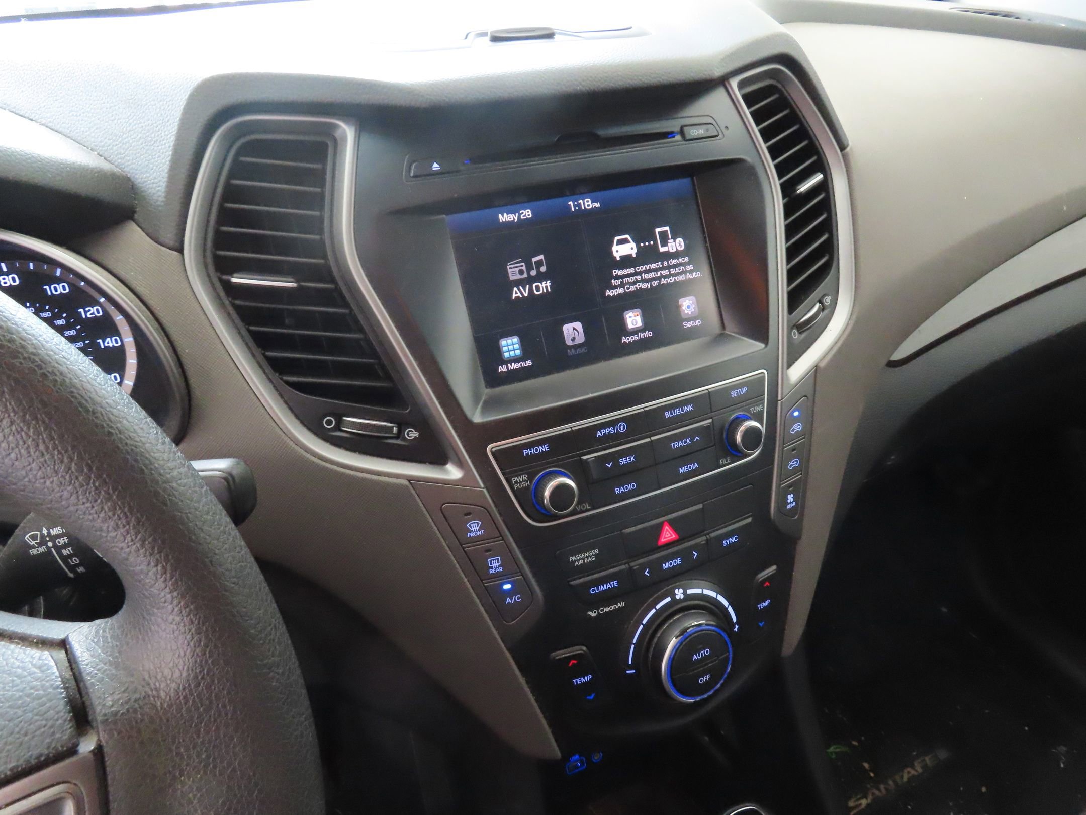 Used 2017 Hyundai Santa Fe SE FWD image 14