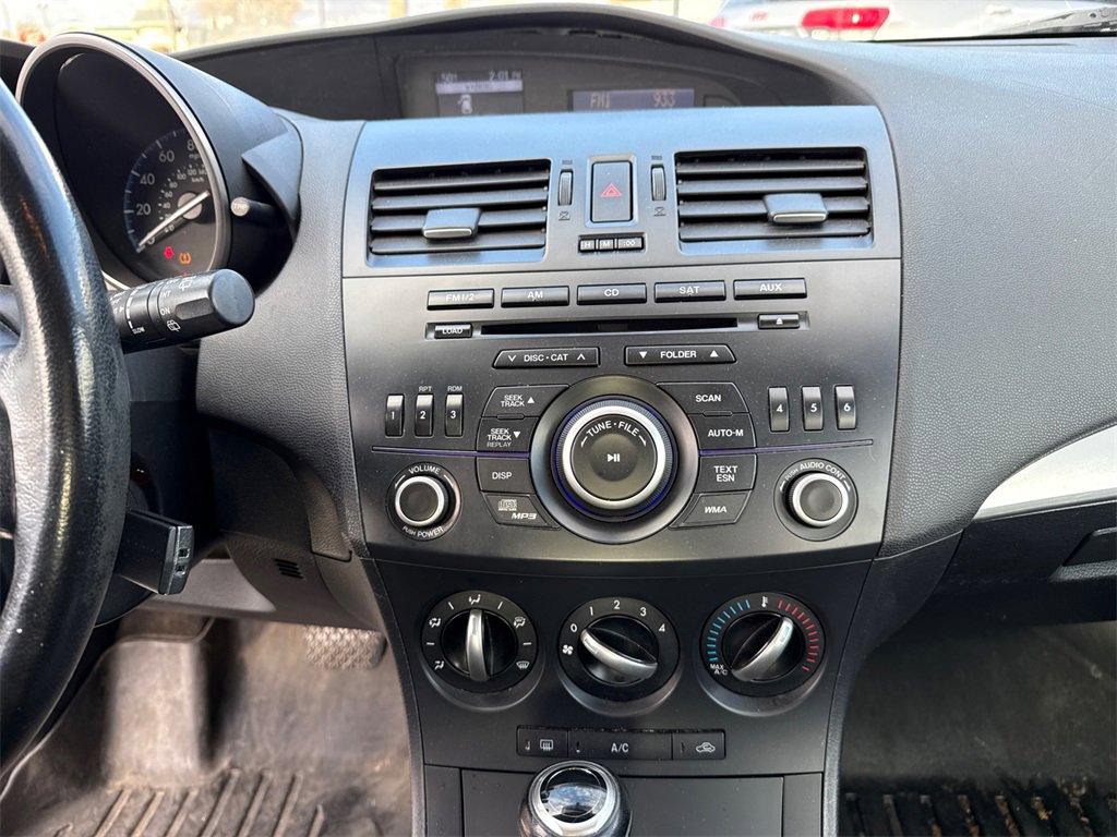 Used 2012 MAZDA MAZDA3 i Touring image 7