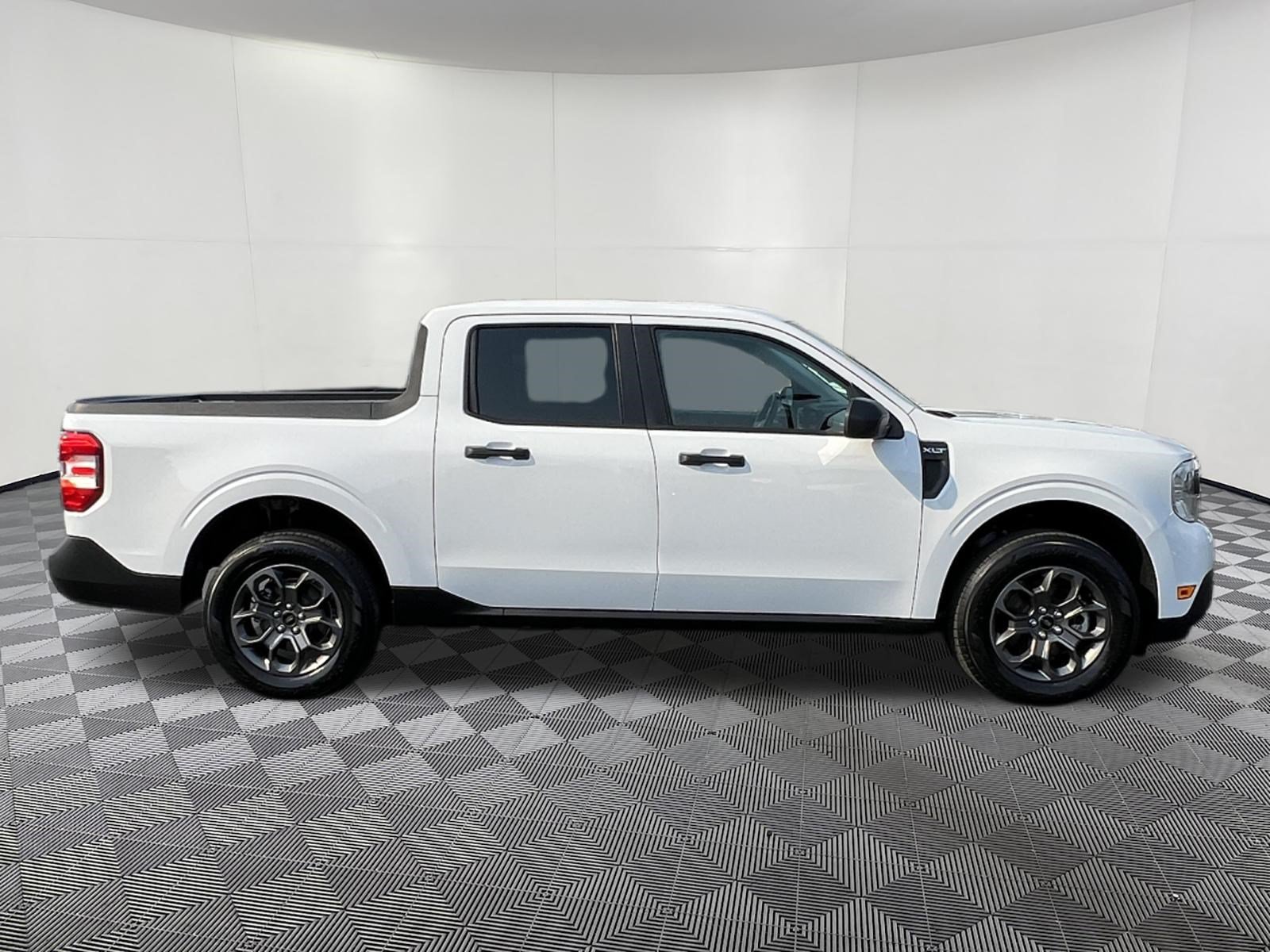 Used 2023 Ford Maverick XLT w/ Equipment Group 300A Standard AWD/4WD image 7
