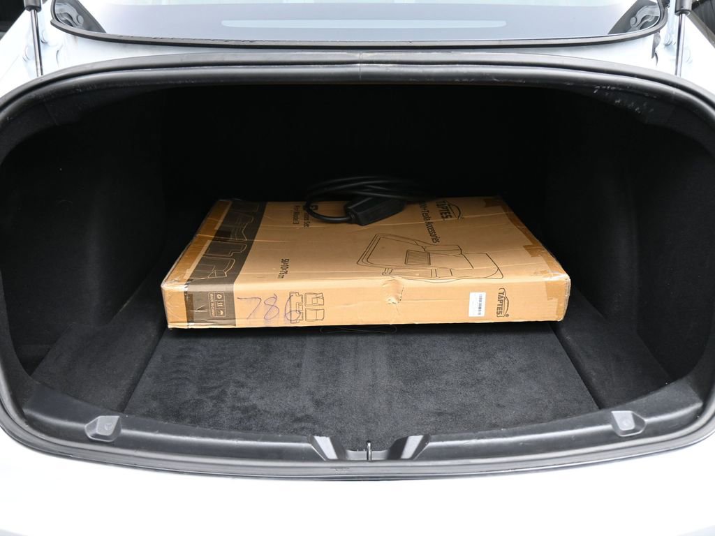 Used 2019 Tesla Model 3 Standard Range Plus image 17