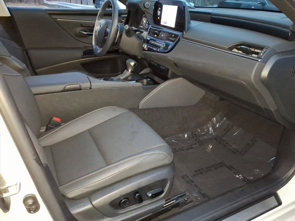 Certified 2023 Lexus ES 350 w/ Premium Package image 9
