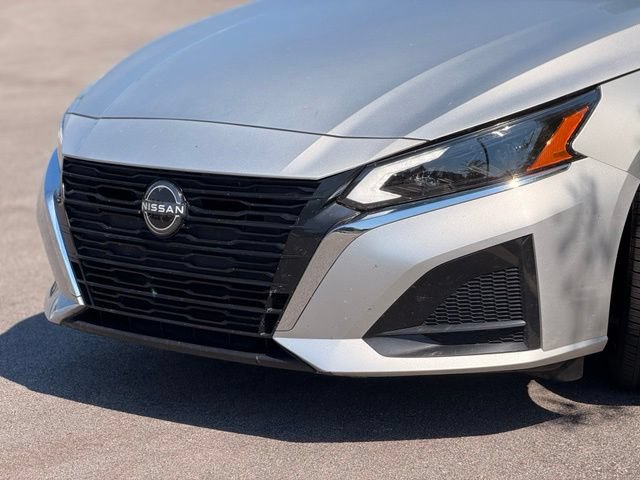 Used 2024 Nissan Altima 2.5 SV FWD image 6