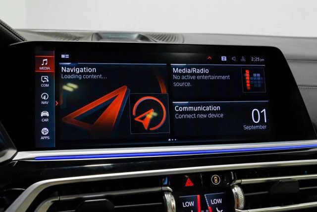 Used 2021 BMW ALPINA XB7 AWD/4WD image 35
